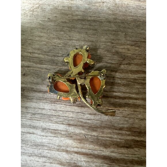 Vintage Faux Floral Coral Rose Brooch With Rhinestones Gold-Tone Metal Retro Sty - Picture 5 of 7